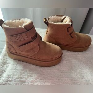Ugg girls Neumel platform boot
